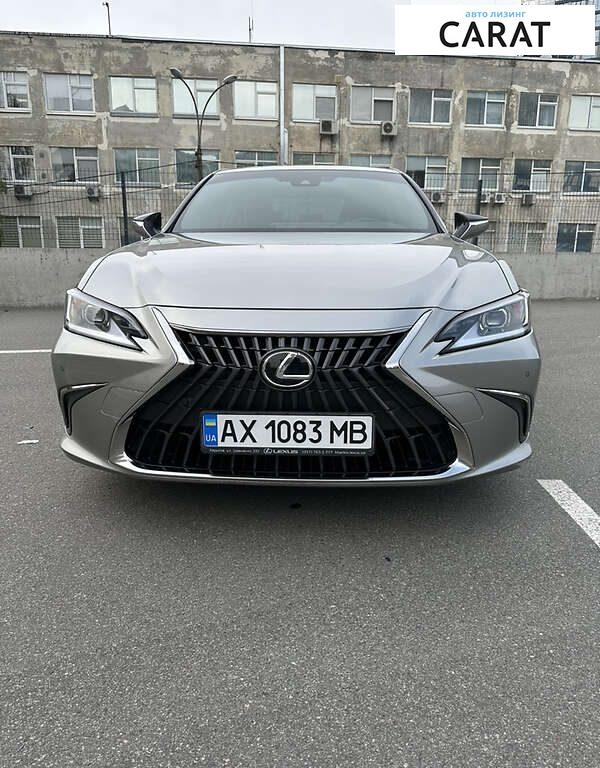 Lexus ES 2021