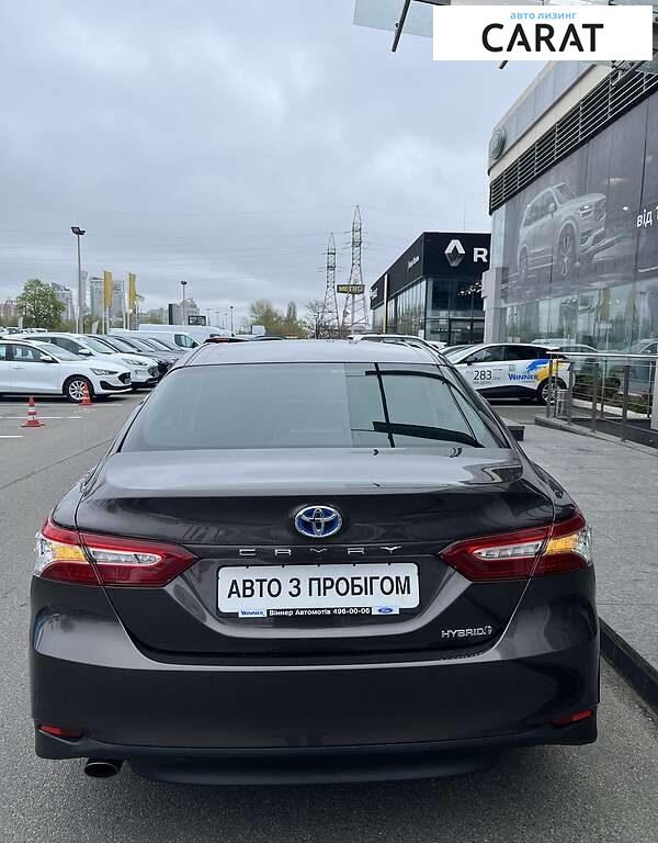 Toyota Camry 2019