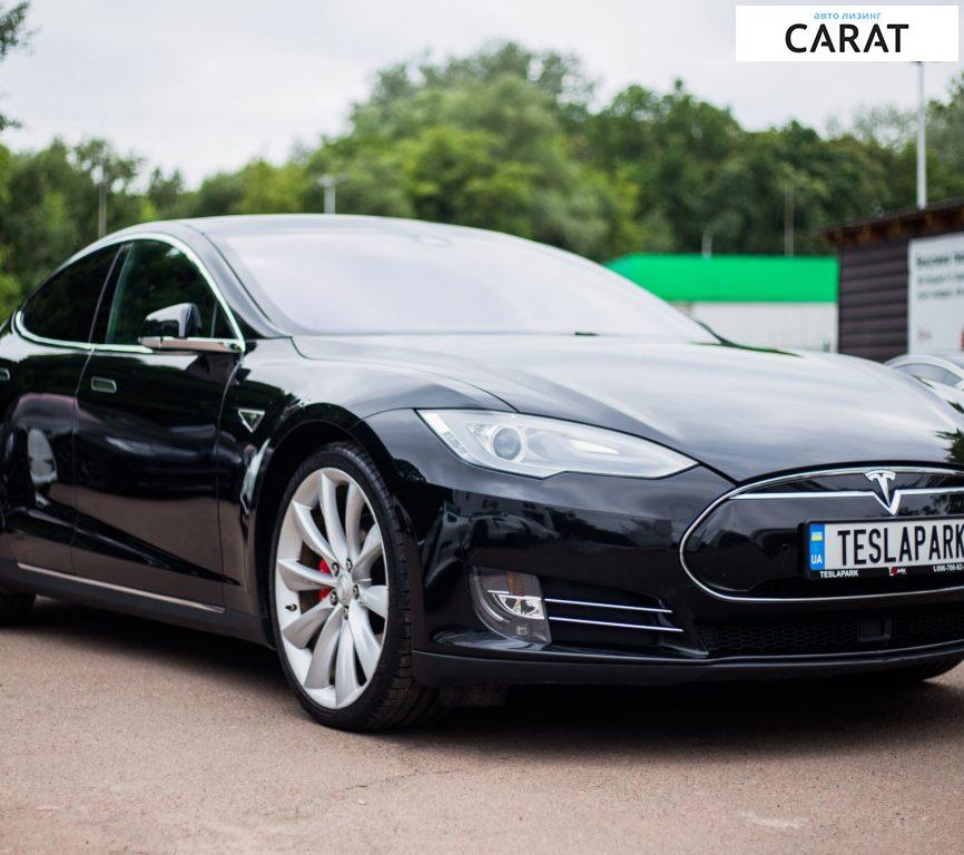 Tesla Model S 2014