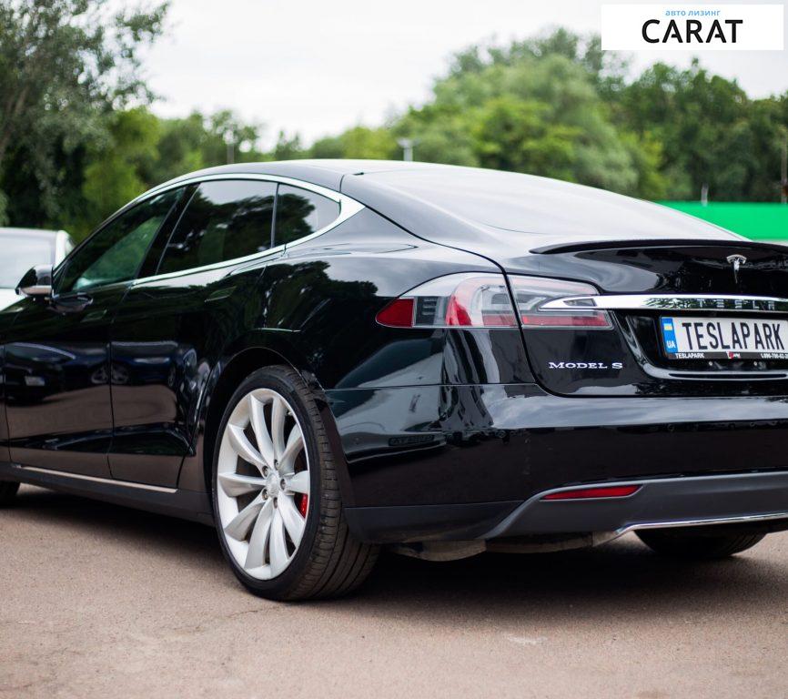 Tesla Model S 2014