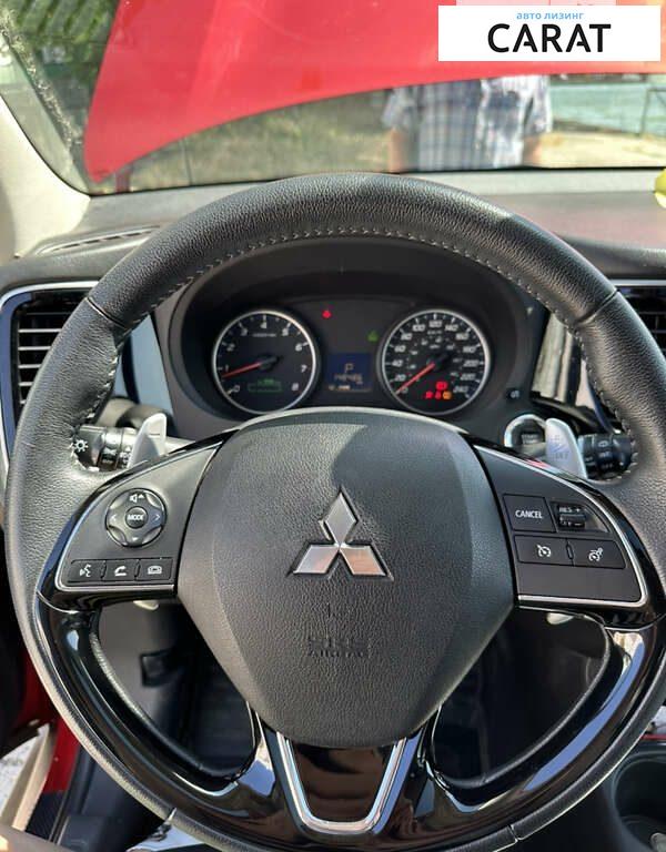 Mitsubishi Outlander 2015