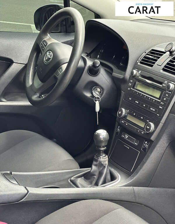 Toyota Avensis 2010