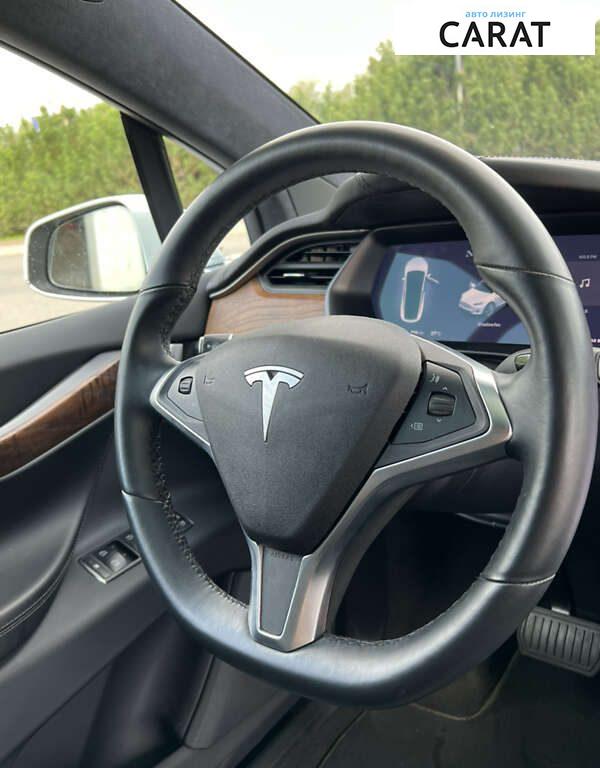 Tesla Model X 2020