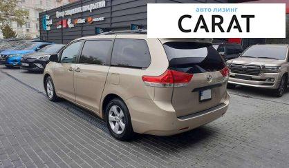 Toyota Sienna 2010