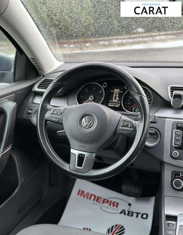 Volkswagen Passat 2011