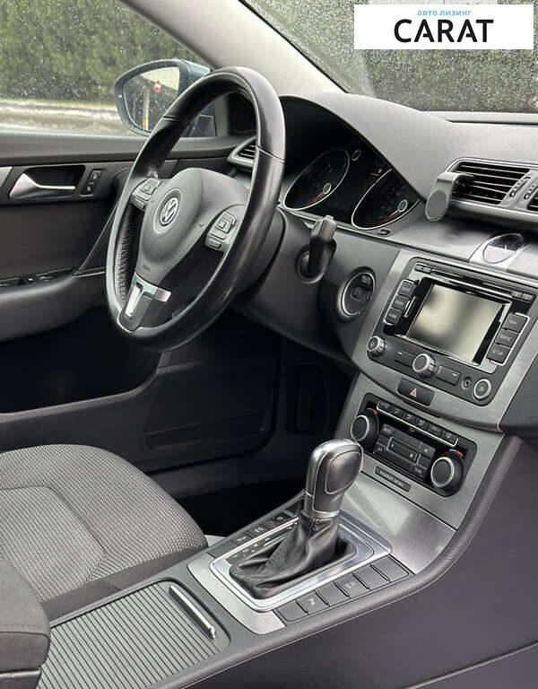 Volkswagen Passat 2011