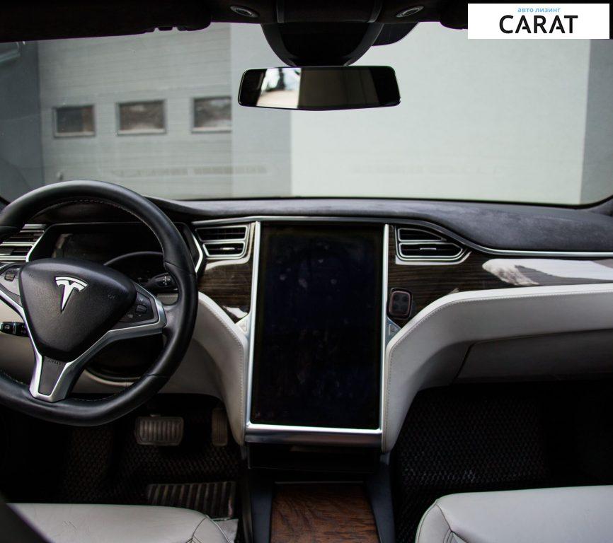 Tesla Model S 2015