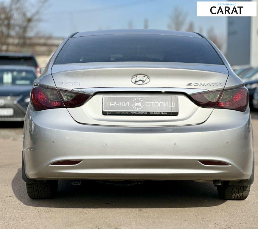 Hyundai Sonata 2011