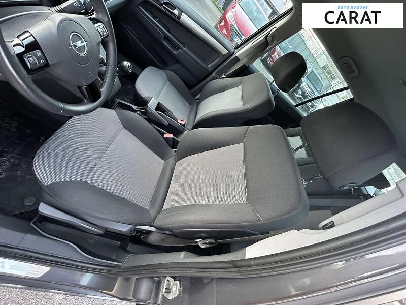 Opel Zafira 2011 Opel Zafira 2011