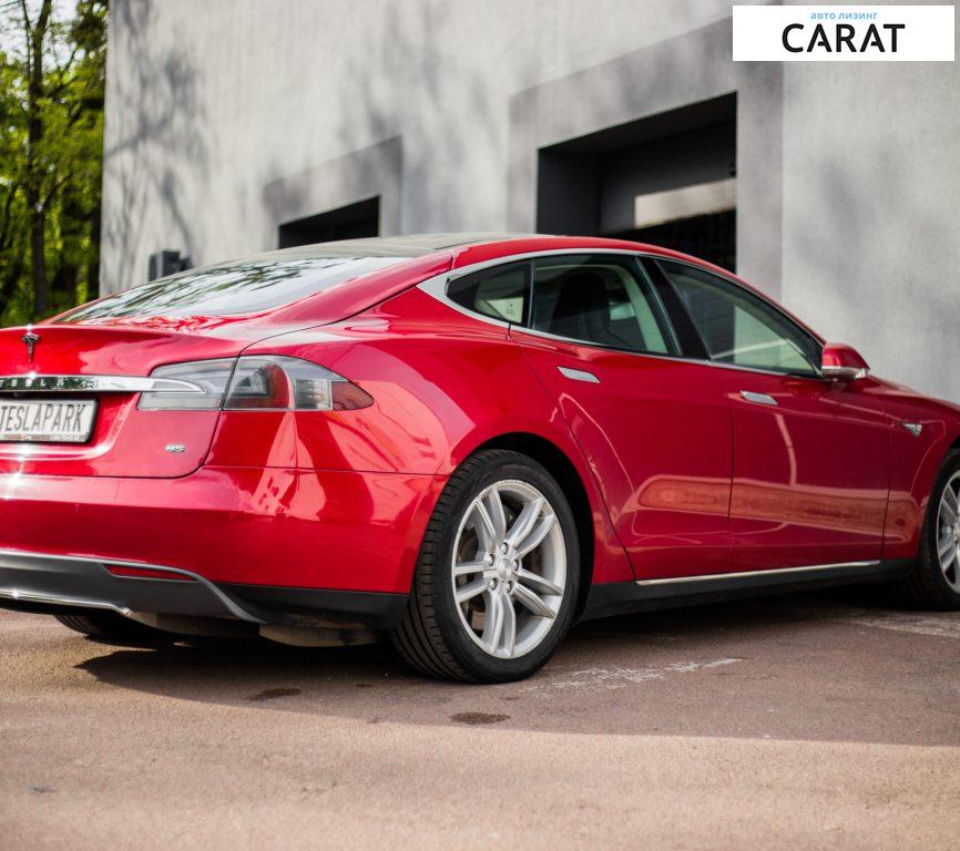 Tesla Model S 2014