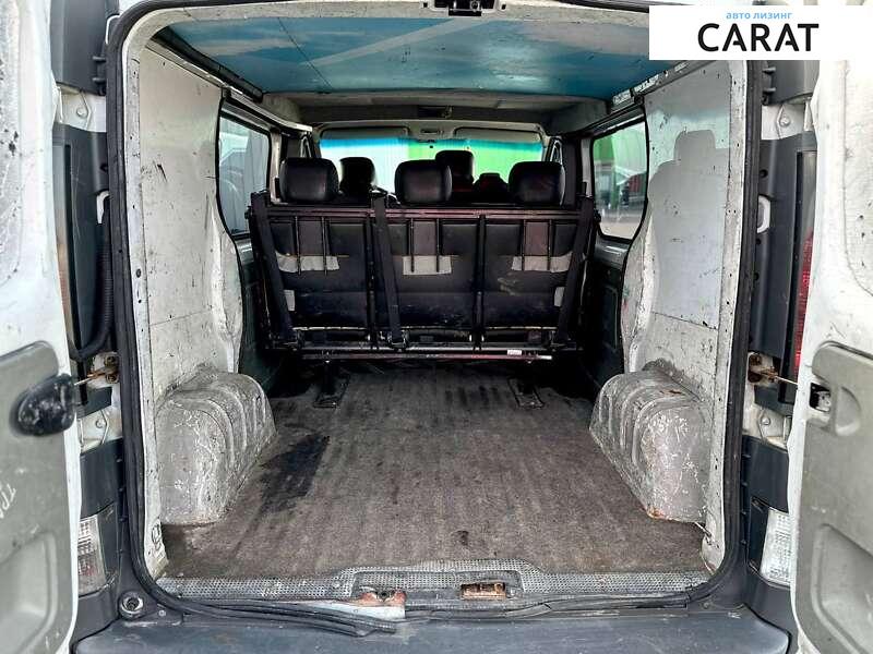 Opel Vivaro груз.-пасс. 2004 Opel Vivaro груз.-пасс. 2004