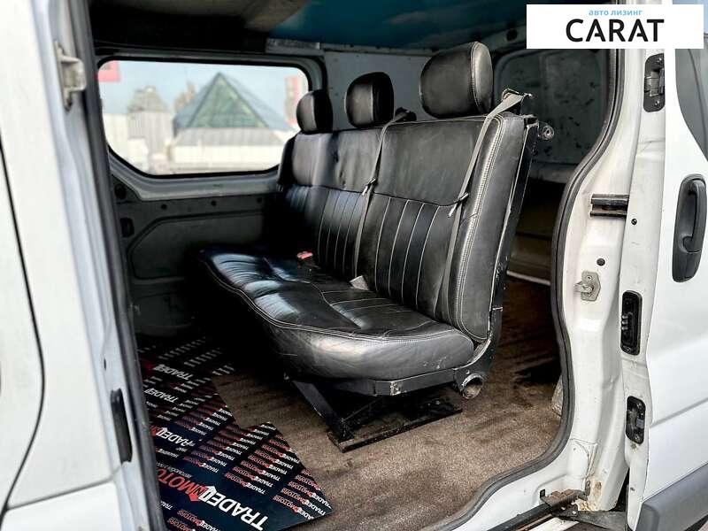 Opel Vivaro груз.-пасс. 2004 Opel Vivaro груз.-пасс. 2004