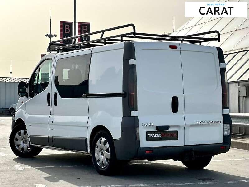 Opel Vivaro груз.-пасс. 2004 Opel Vivaro груз.-пасс. 2004