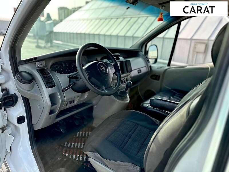 Opel Vivaro груз.-пасс. 2004 Opel Vivaro груз.-пасс. 2004