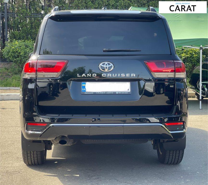 Toyota Land Cruiser 300 2021