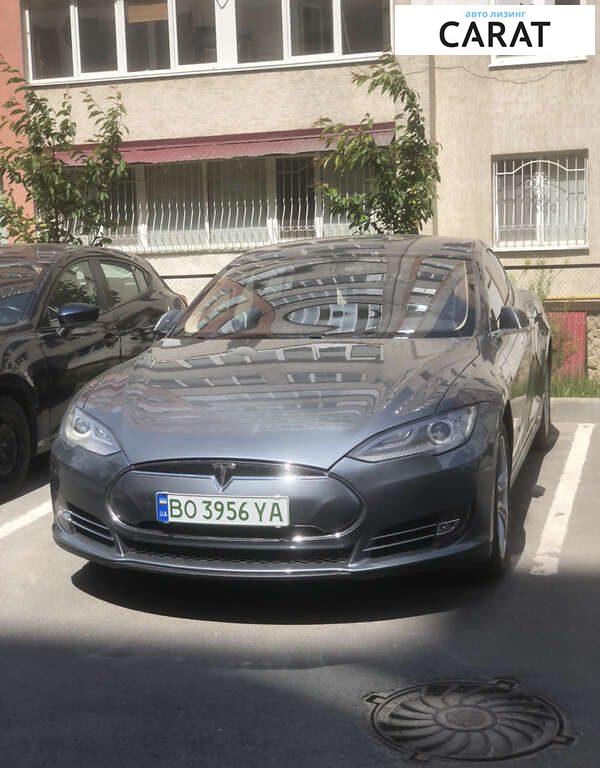 Tesla Model S 2014