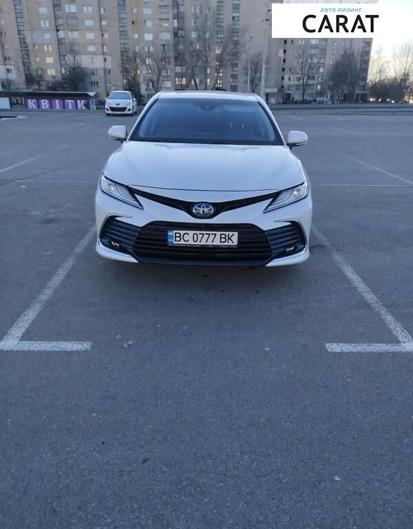 Toyota Camry 2021