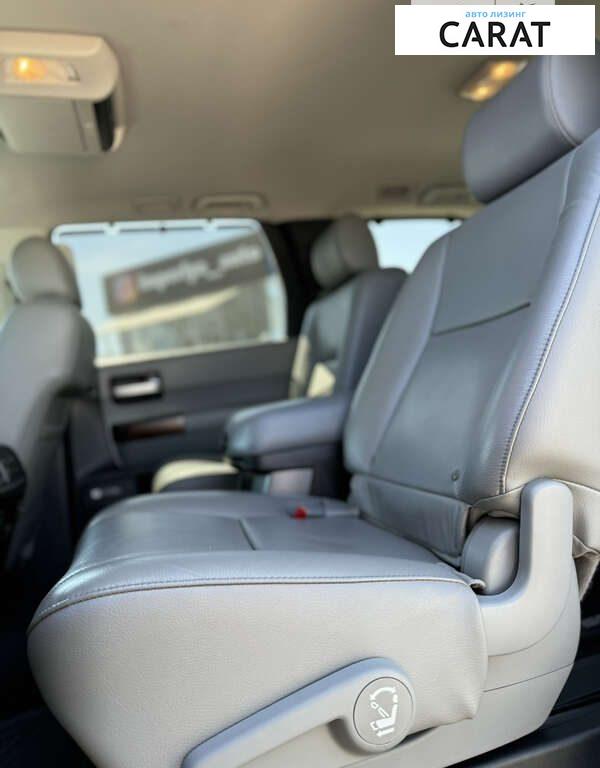 Toyota Sequoia 2015