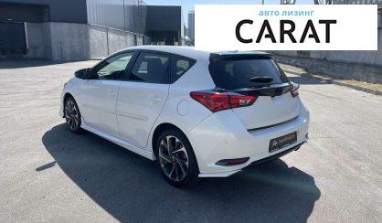 Toyota Auris 2015