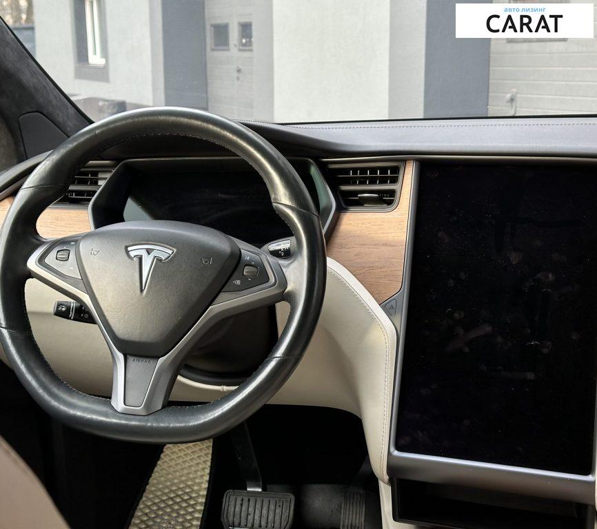 Tesla Model X 2020