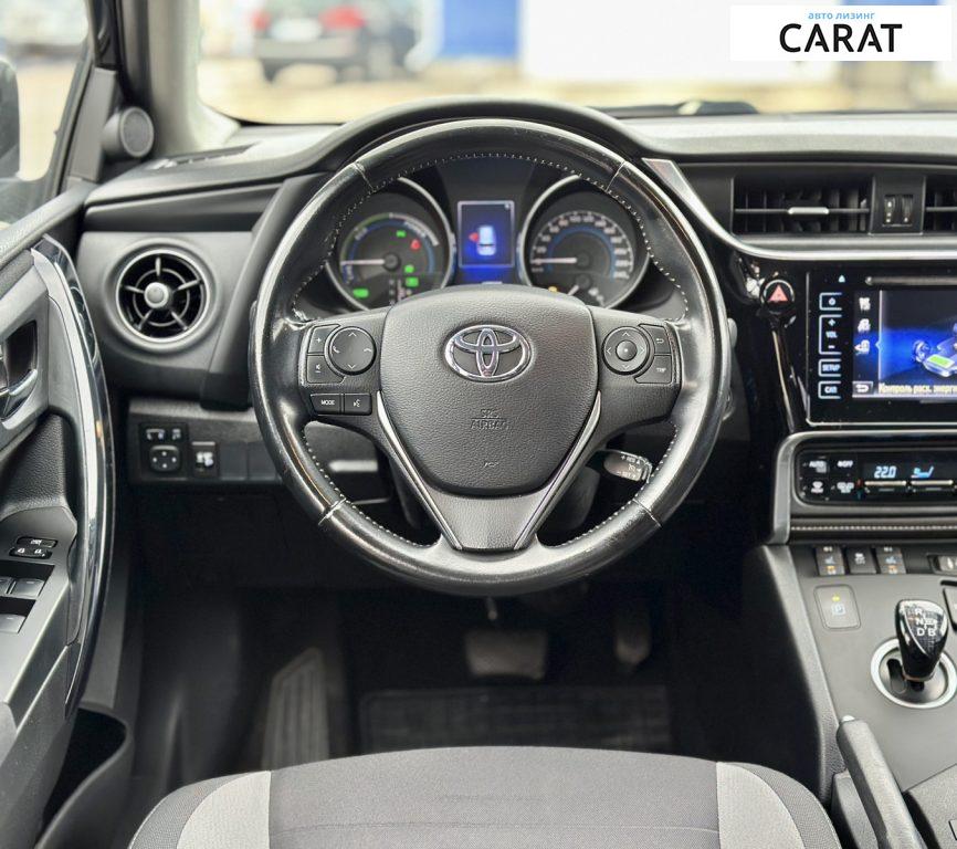 Toyota Auris 2015