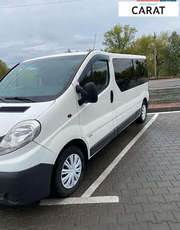 Opel Vivaro пасс. 2011