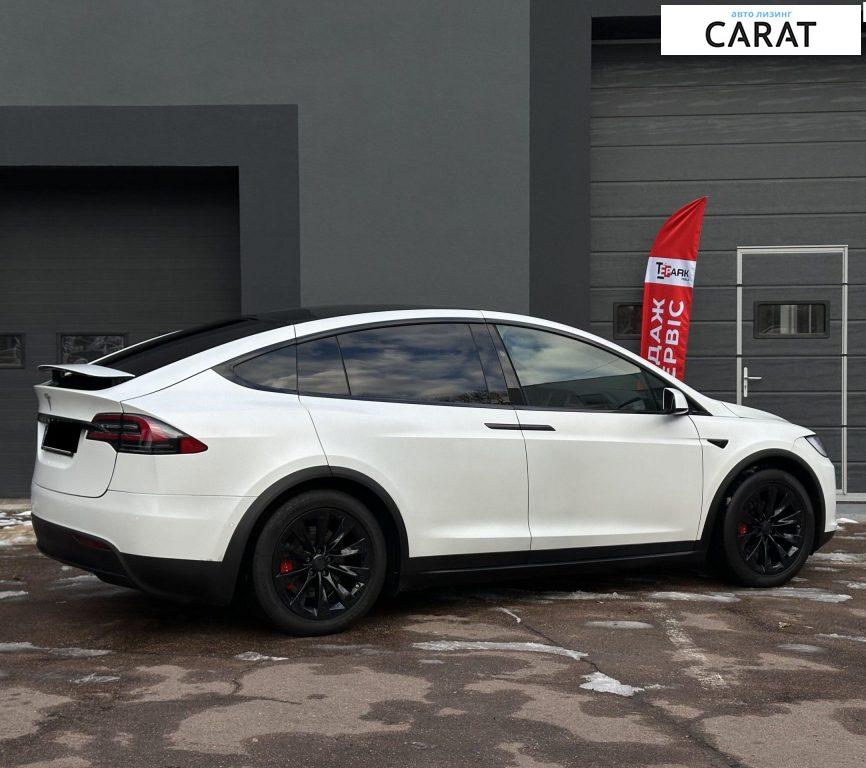 Tesla Model X 2020