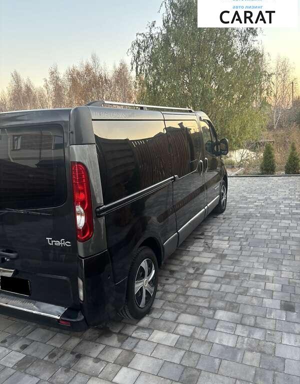 Renault Trafic пасс. 2011