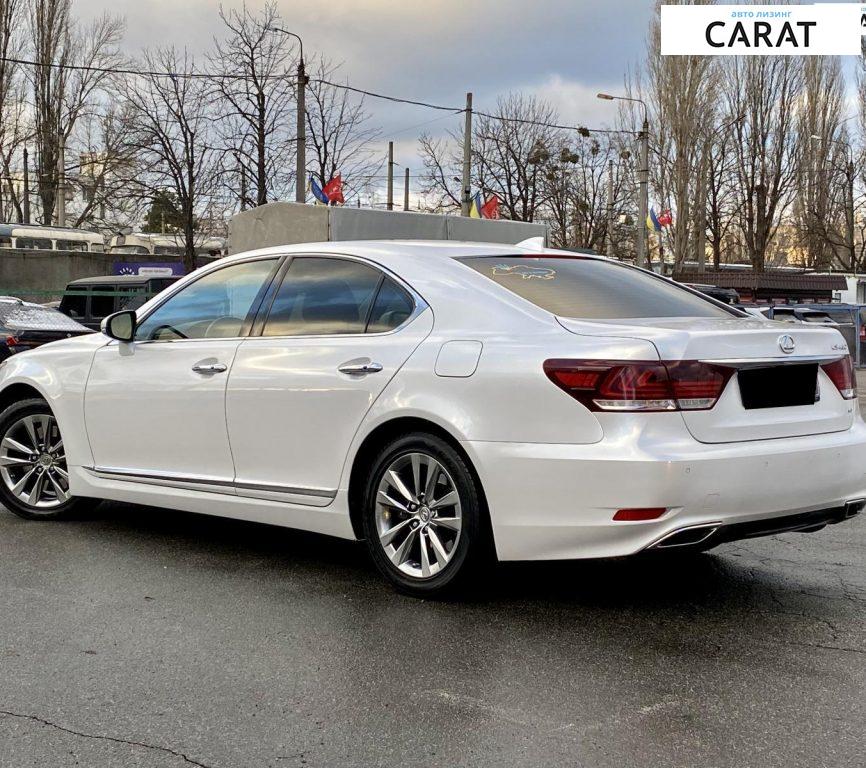 Lexus LS 2015