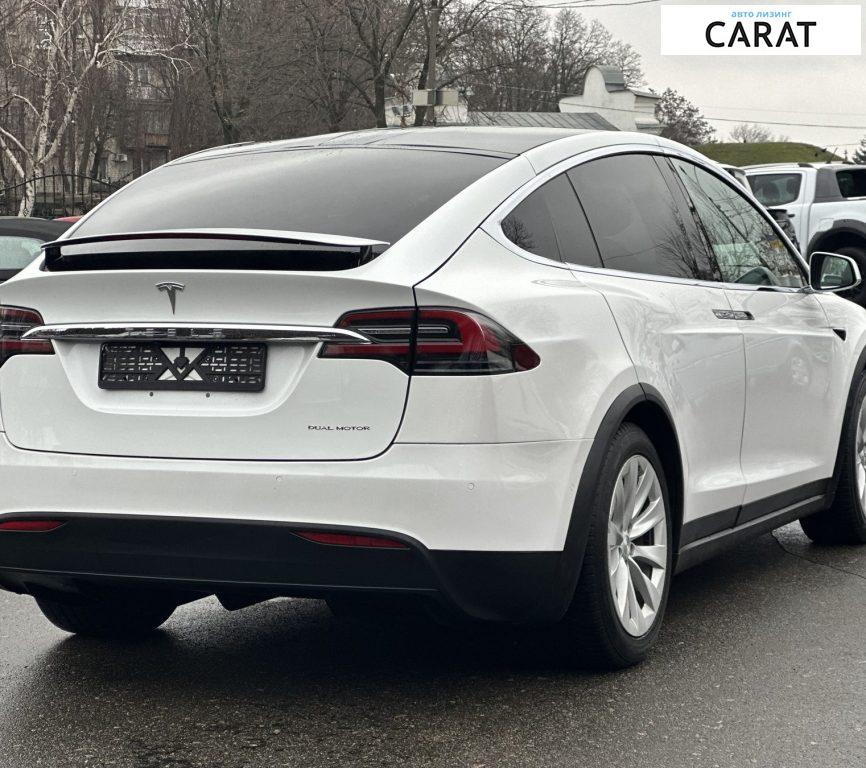 Tesla Model X 2020