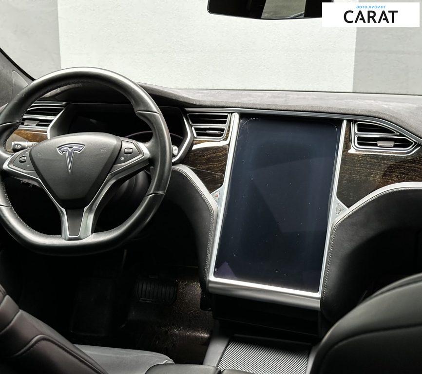 Tesla Model S 2016