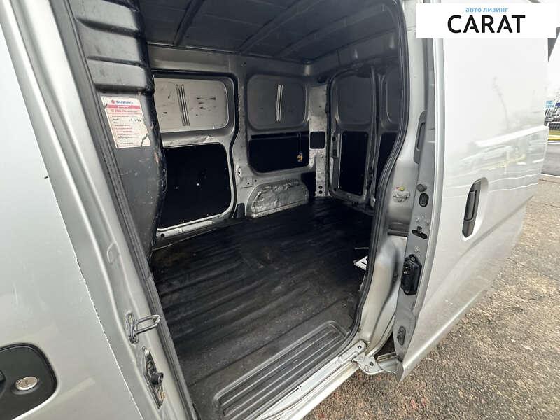 Nissan NV200 2010 Nissan NV200 2010