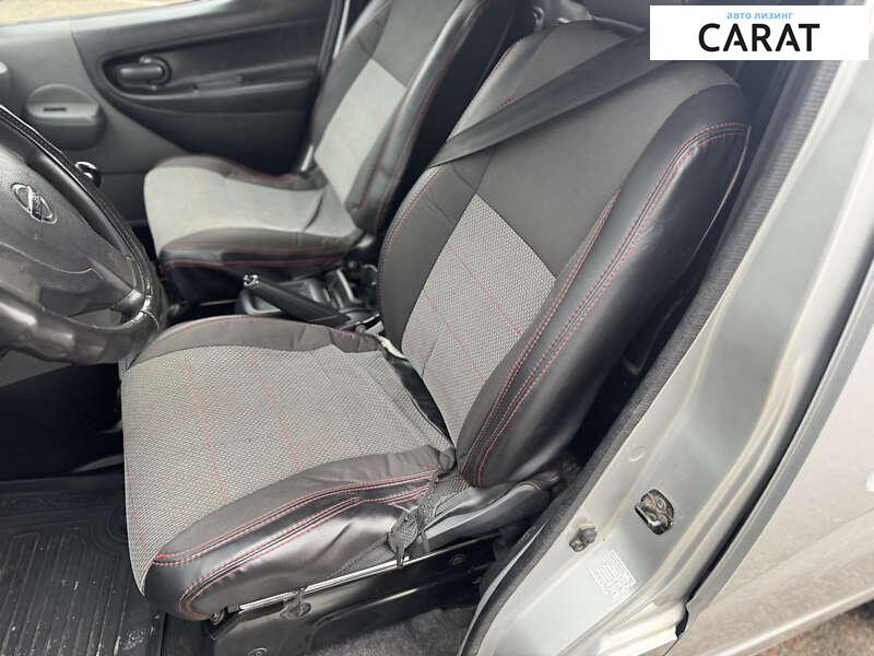 Nissan NV200 2010 Nissan NV200 2010