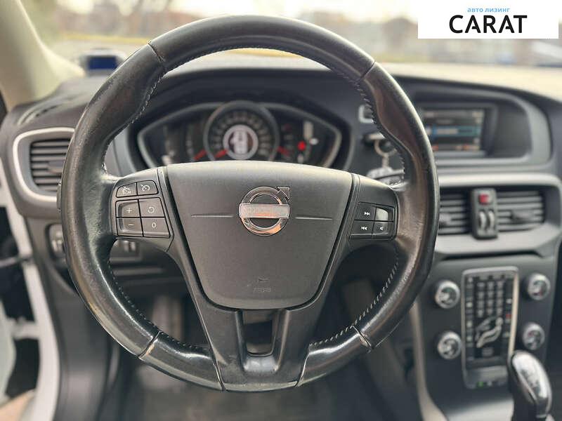 Volvo V40 2013 Volvo V40 2013