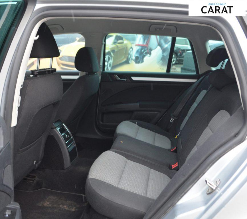 Skoda Superb 2011