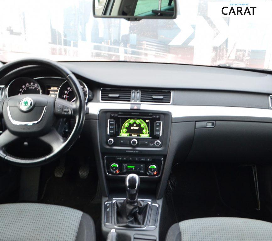 Skoda Superb 2011