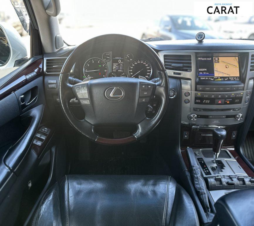 Lexus LX 2012