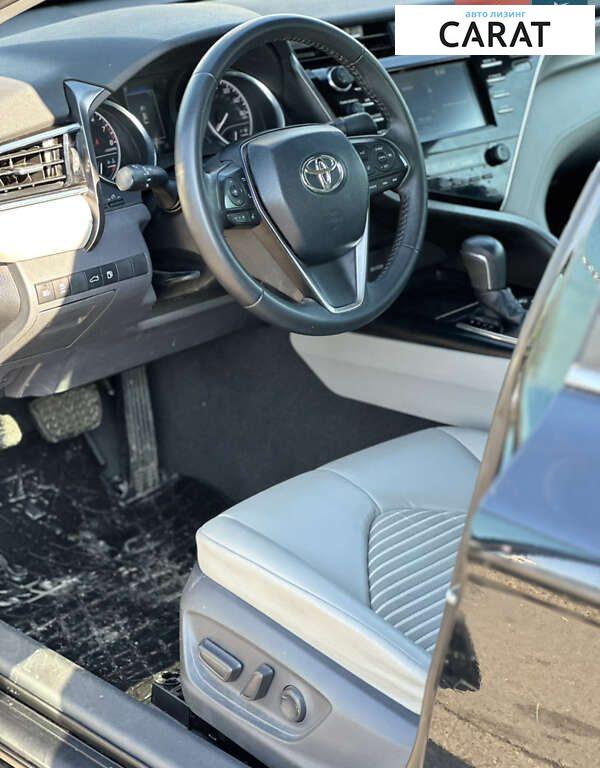 Toyota Camry 2018