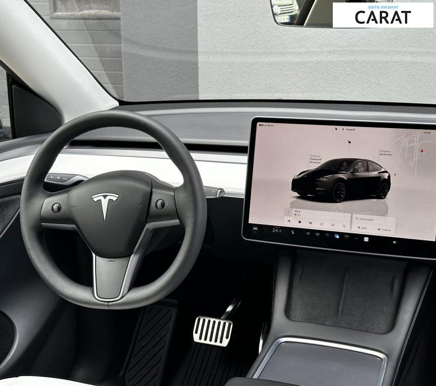 Tesla Model Y 2023