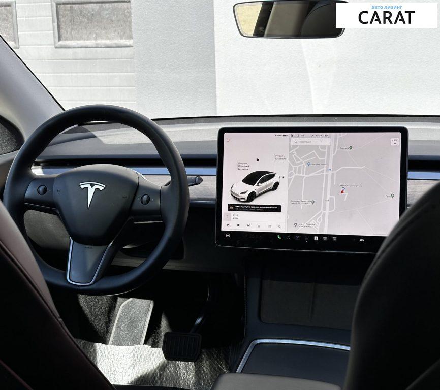 Tesla Model Y 2021