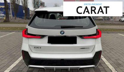BMW iX1 2025