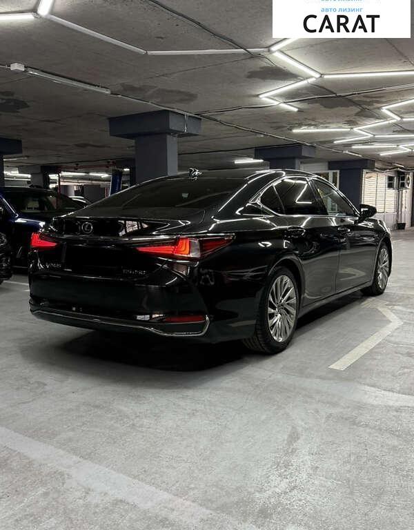 Lexus ES 2019
