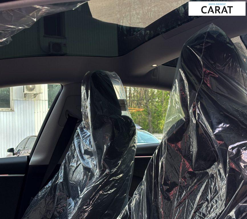 Tesla Model 3 2024