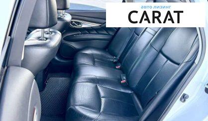 Infiniti M25 2012