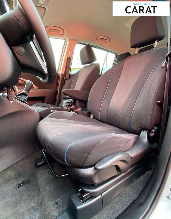 Mazda 5 2012
