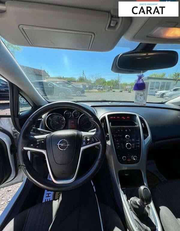 Opel Astra 2012