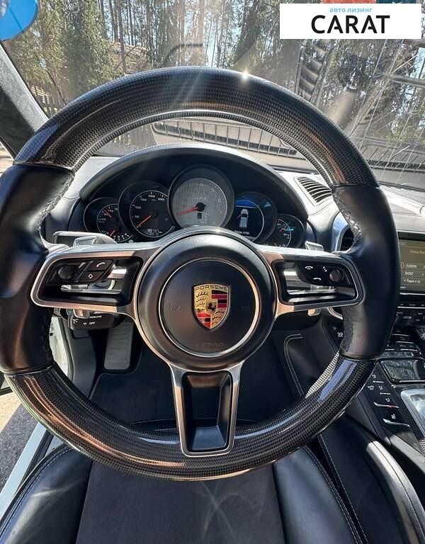 Porsche Cayenne 2015