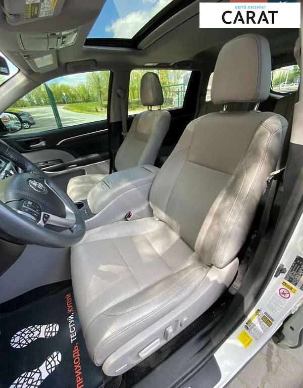 Toyota Highlander 2016