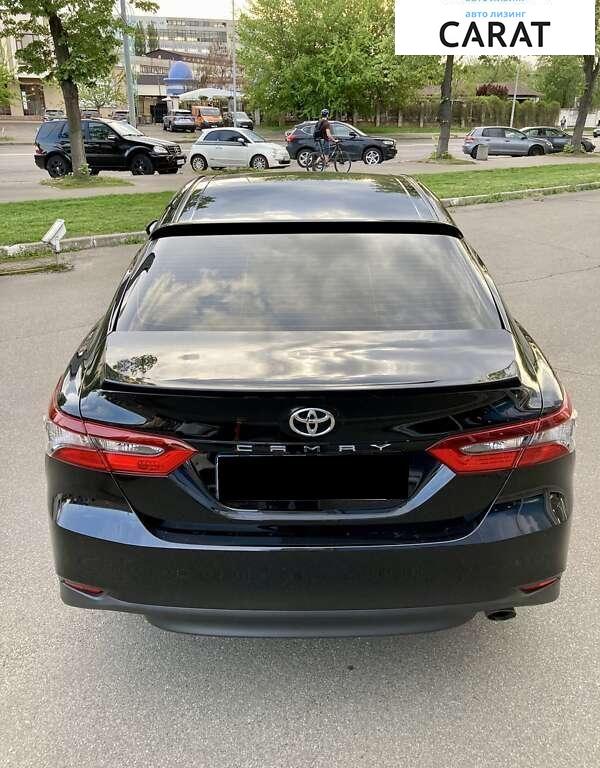 Toyota Camry 2021