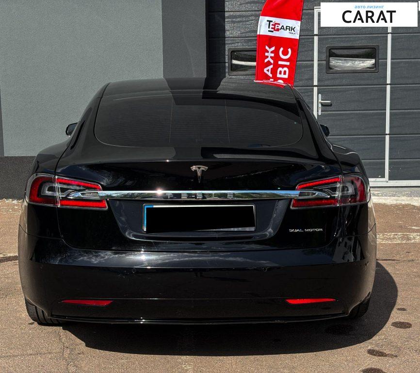 Tesla Model S 2020